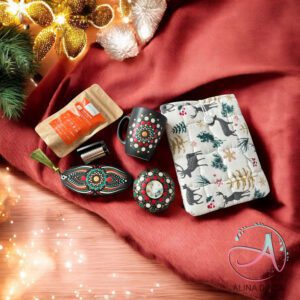 Set cadou de Crăciun pentru cititori cu husă de carte handmade, cană pictată manual, ceai și accesorii,